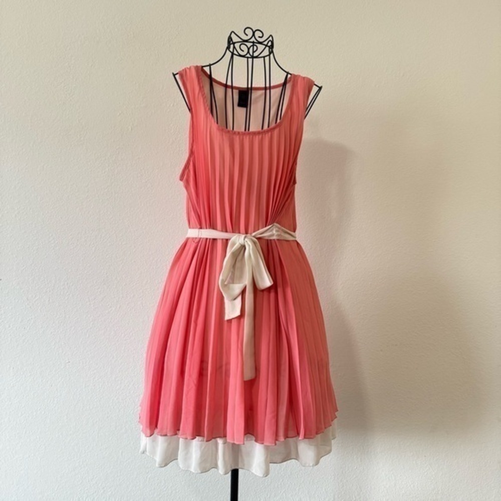 Beautiful Pink & White Dress